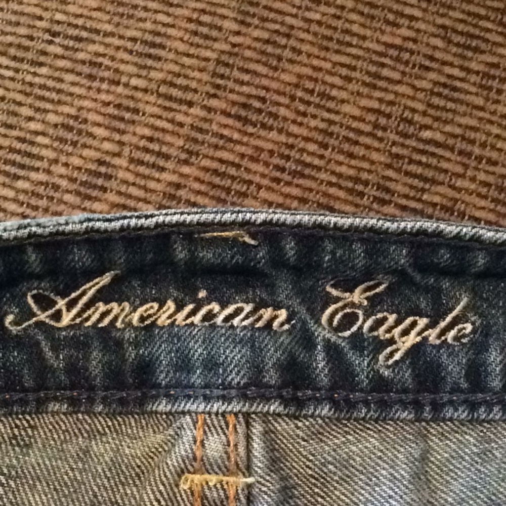 Super Cute American Eagle Shorts - Picture 3 of 4